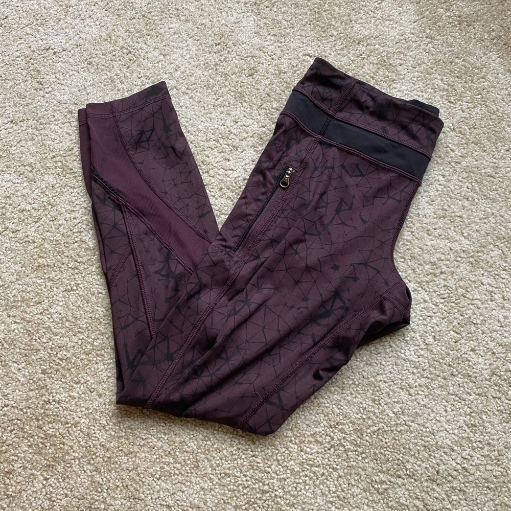 Lululemon leggings size 6